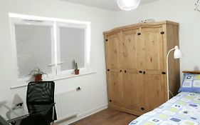 Lavi'S House-East Milton Keynes
